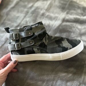 Brand new, never worn